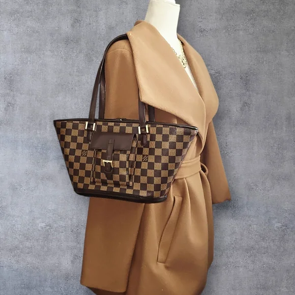 🔥Beautiful Condition🔥 Louis Vuitton Damier Ebene Manosque PM - Picture 9 of 17